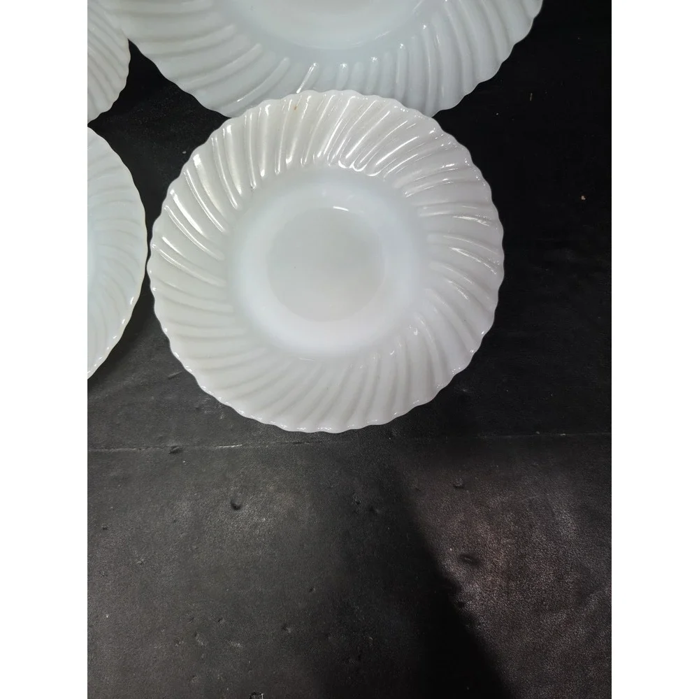 Termocrisa Milk Glass Bread Plates,‎ Translucent Swirl Plates, Vintage Set of 4